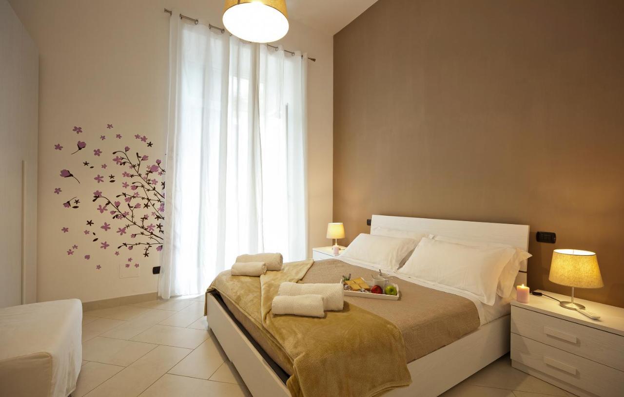 Le Corti Di Napoli Apartments Exterior foto