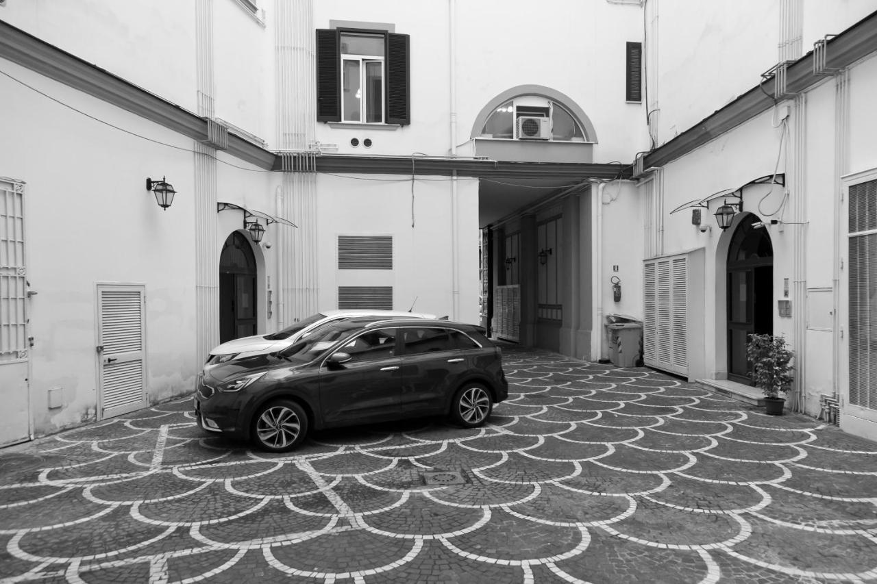 Le Corti Di Napoli Apartments Exterior foto